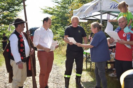 Dyplomy i podziękowania za pomoc w organizacji spotkania